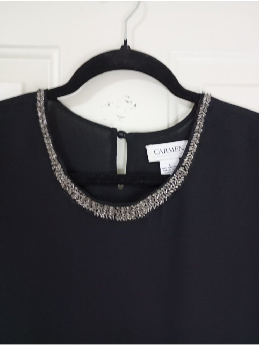 Carmen Marc Valvo Black Beaded Neckline Blouse Pleated Back Hem Womens Large - Picture 3 of 8